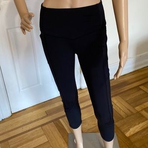 🖤🖤🖤🖤LULULEMON size 8 🖤🖤🖤